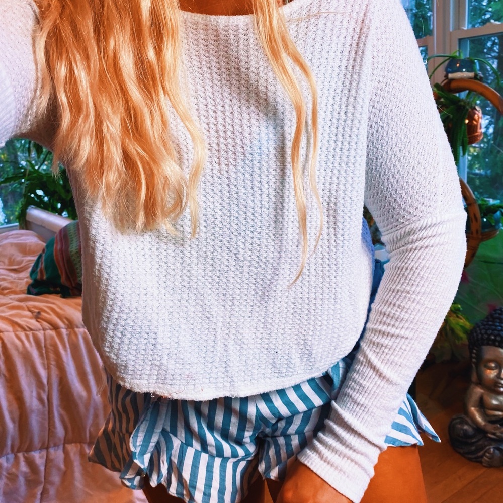 Alya Cozy White Angelic Short a Tunic Top ✨ - Picture 1 of 7